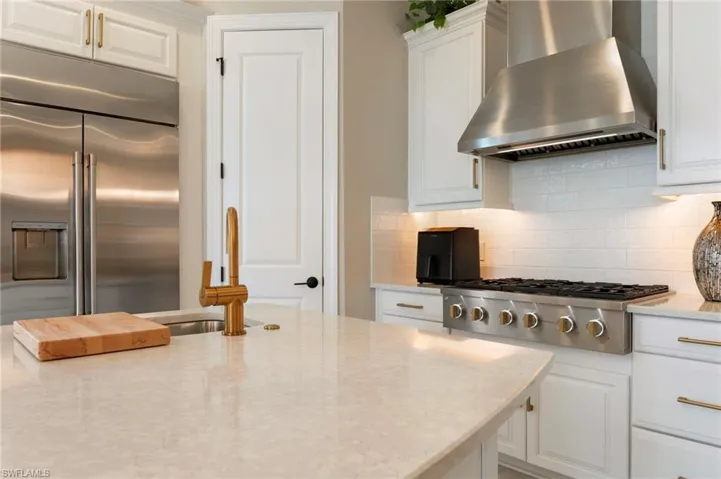 15710 Triesta Ln, Naples, Florida 34114
