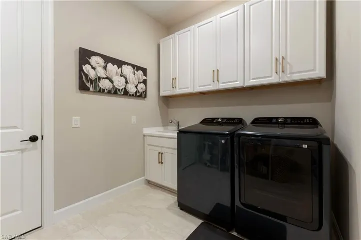 15710 Triesta Ln, Naples, Florida 34114