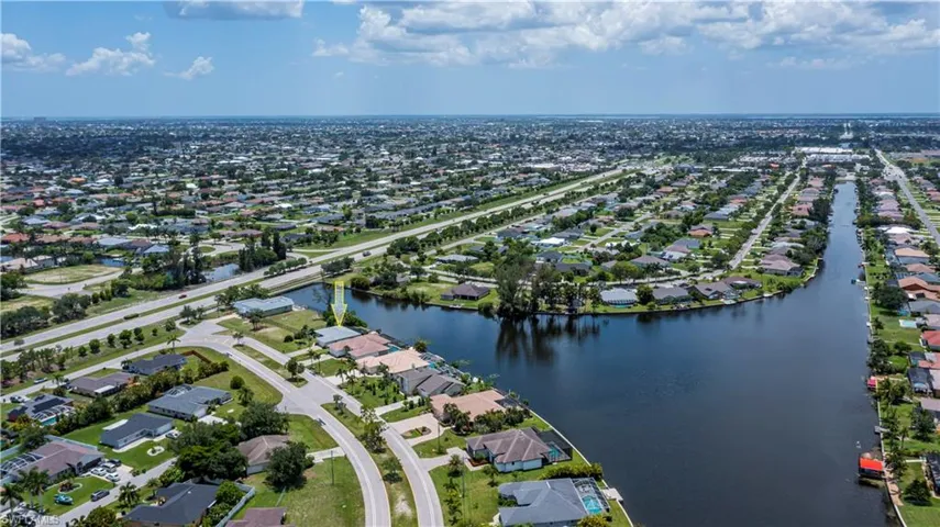 Large navigable canal
