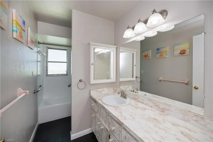 2514  Retunda W PKWY, Cape Coral, FL 33904