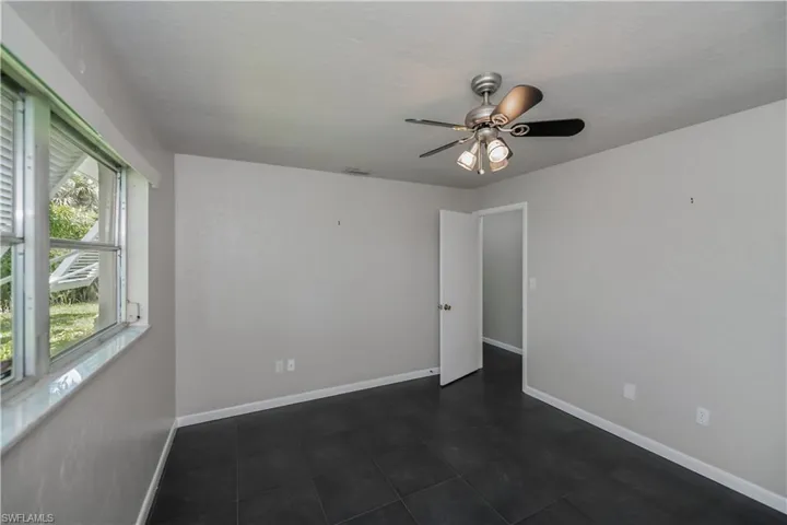 Large guest bedroom-1