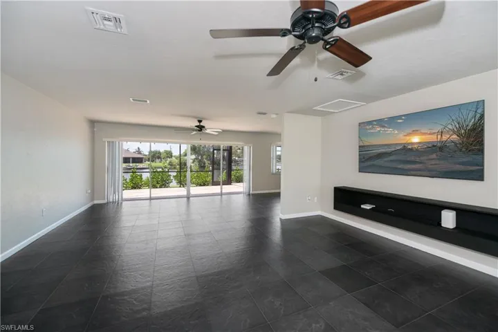 2514  Retunda W PKWY, Cape Coral, FL 33904
