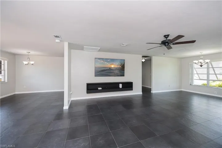 2514  Retunda W PKWY, Cape Coral, FL 33904