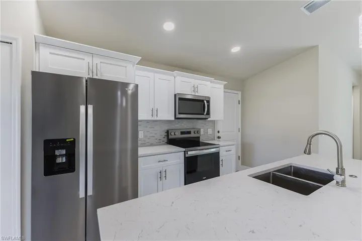 1962 Leghorn St, Lehigh Acres, Florida 33972