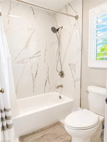 27594 Shore Dr, Bonita Springs, Florida 34134