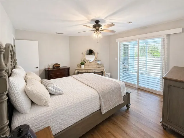 27594 Shore Dr, Bonita Springs, Florida 34134