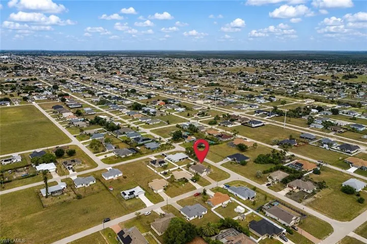 2220 NE 5th  AVE, Cape Coral, FL 33909