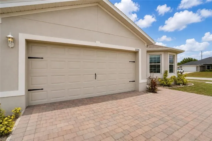 2220 NE 5th  AVE, Cape Coral, FL 33909