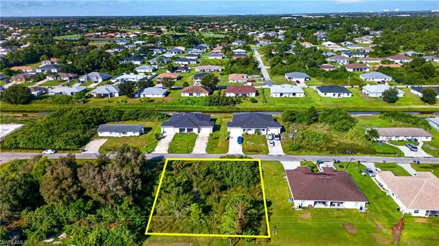 133/135 Harry Ave S, Lehigh Acres, Florida 33973