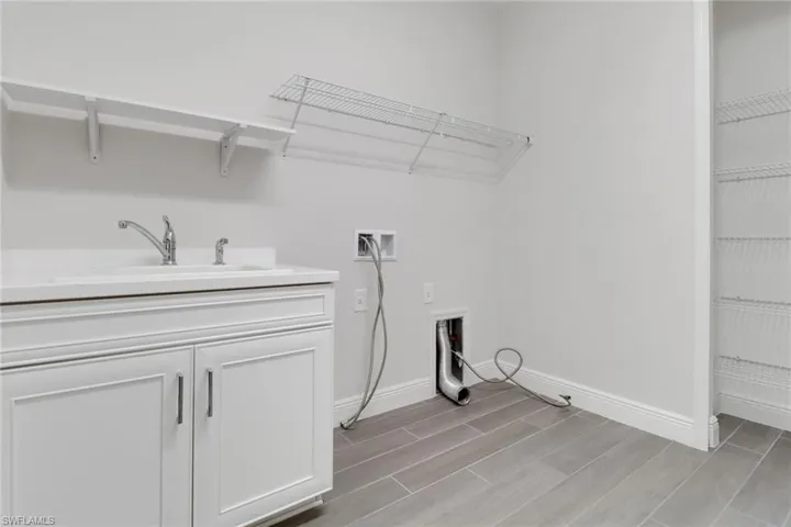 11671  Solano  DR, Fort Myers, FL 33966