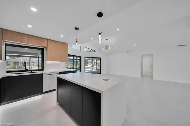 1938 Cornwallis Pkwy, Cape Coral, Florida 33904