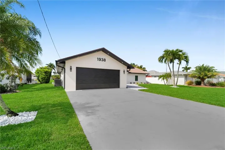 1938 Cornwallis Pkwy, Cape Coral, Florida 33904