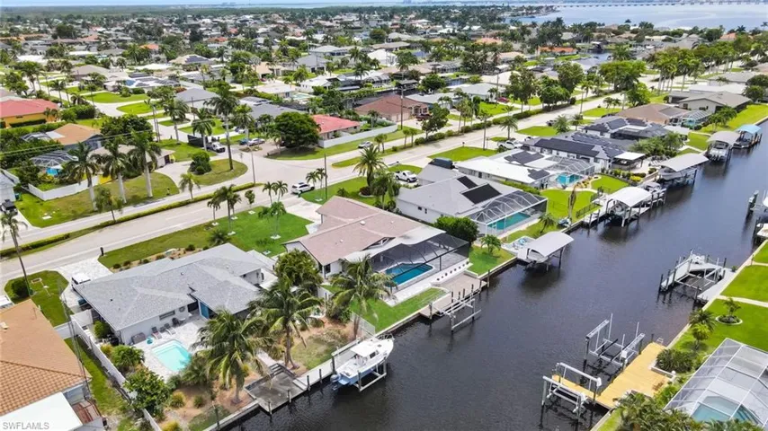 1938 Cornwallis Pkwy, Cape Coral, Florida 33904