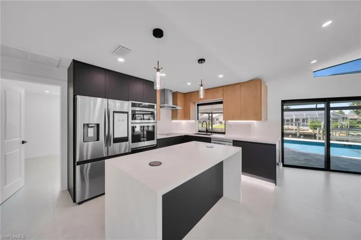 1938 Cornwallis Pkwy, Cape Coral, Florida 33904