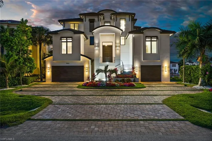 380 Trade Winds Ave, Naples, Florida 34108