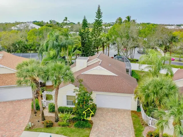 1033  Silverstrand  DR, Naples, FL 34110