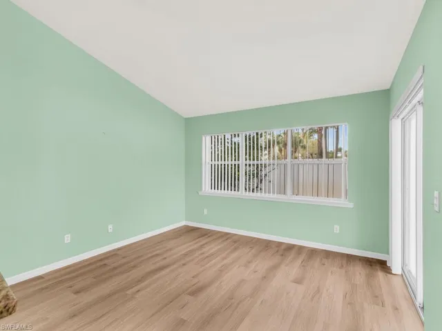 1033  Silverstrand  DR, Naples, FL 34110