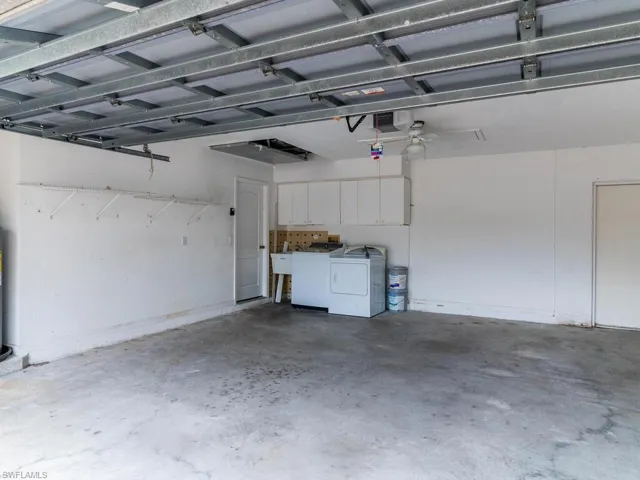 1033  Silverstrand  DR, Naples, FL 34110
