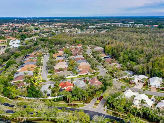 1033  Silverstrand  DR, Naples, FL 34110