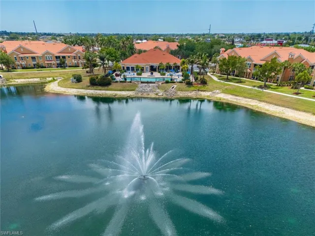 1806 Concordia Lake Cir 2210, Cape Coral, Florida 33909