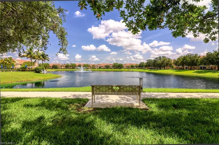 1806 Concordia Lake Cir 2210, Cape Coral, Florida 33909