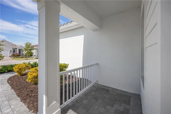 4644  Centaurus  CIR, Naples, FL 34120