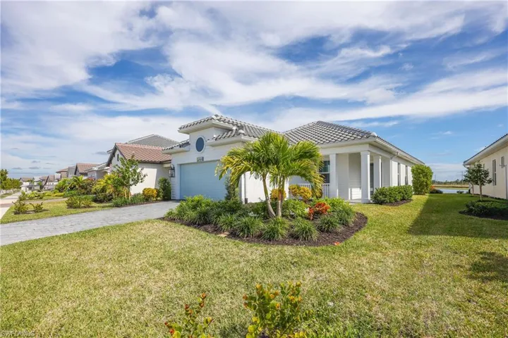 4644  Centaurus  CIR, Naples, FL 34120