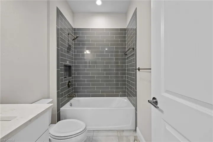 4644  Centaurus  CIR, Naples, FL 34120