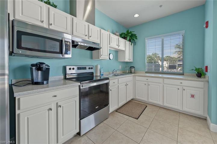 Clubhouse Kitchen