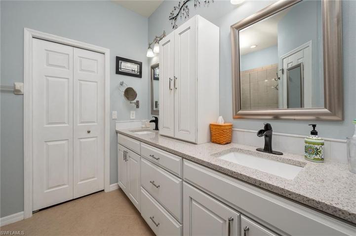 Owners bathroom