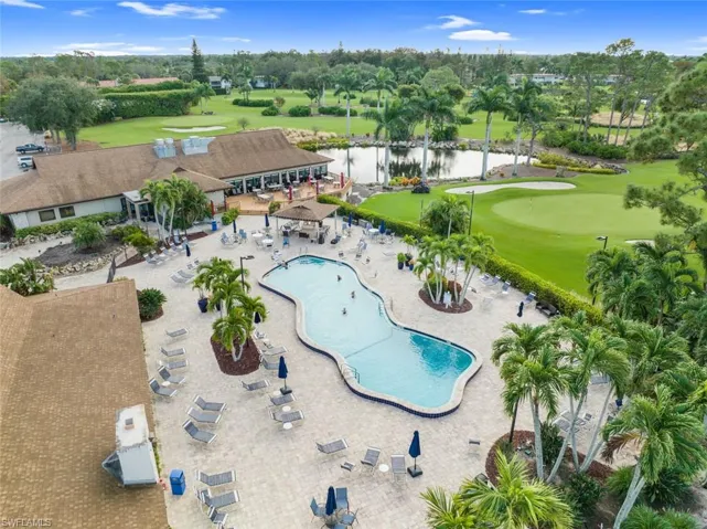 Birds eye view of resort style pool