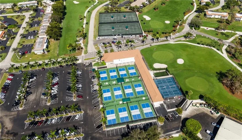 Pickleball Courts
