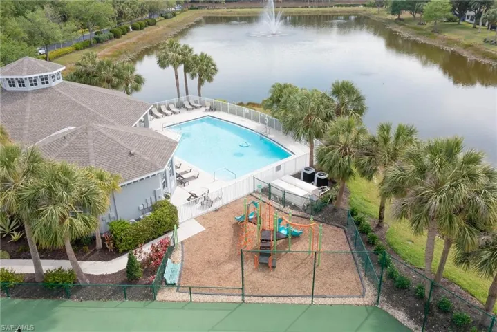 Community amenities include: pool, clubhouse room, gym, tennis court and playground