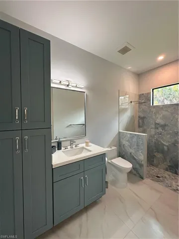 382 39th Ave Ne, Naples, Florida 34120