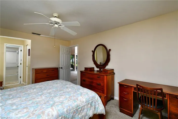 10572  Quincy  CT, Lehigh Acres, FL 33936