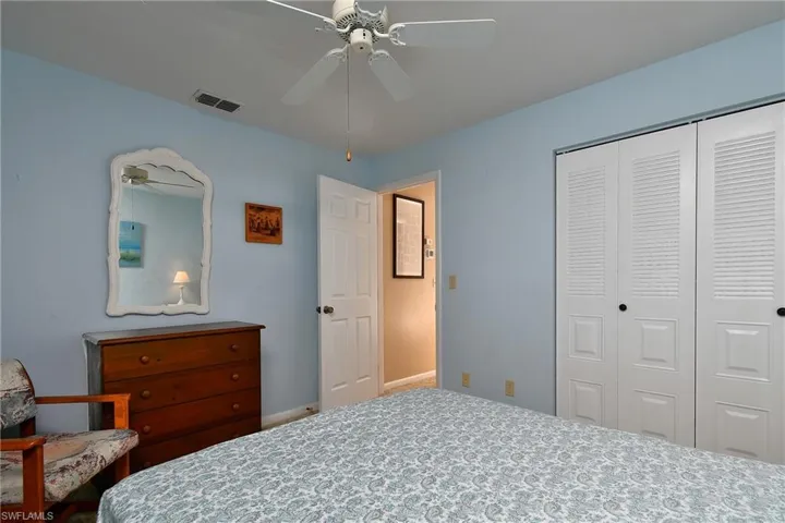 10572  Quincy  CT, Lehigh Acres, FL 33936