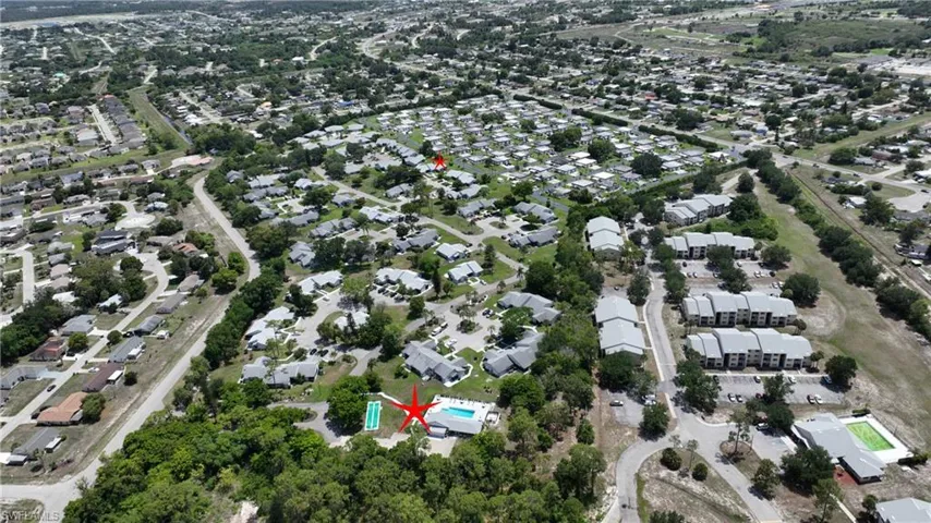 10572  Quincy  CT, Lehigh Acres, FL 33936