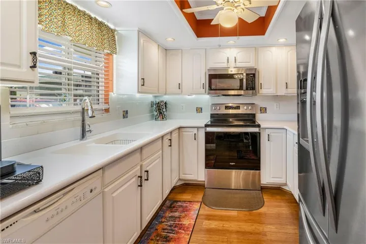 200 Valley Stream Dr 4b, Naples, Florida 34113