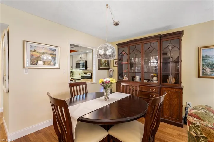 200 Valley Stream Dr 4b, Naples, Florida 34113