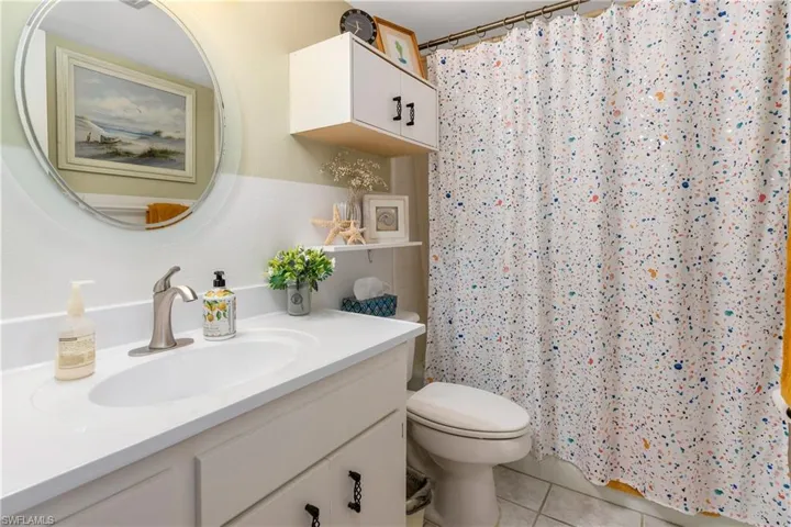 200 Valley Stream Dr 4b, Naples, Florida 34113