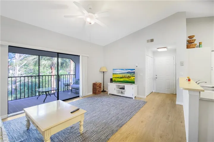2058 Arbour Walk Cir 3322, Naples, Florida 34109