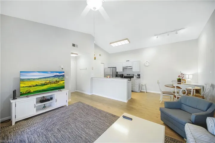 2058 Arbour Walk Cir 3322, Naples, Florida 34109