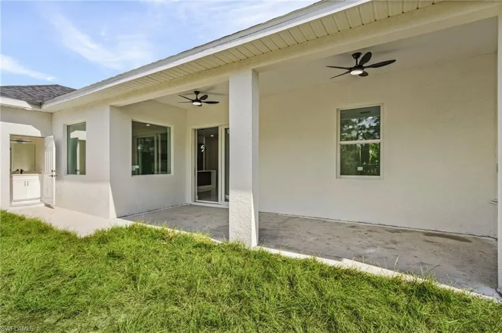 636 Raintree St E, Lehigh Acres Fl 33974