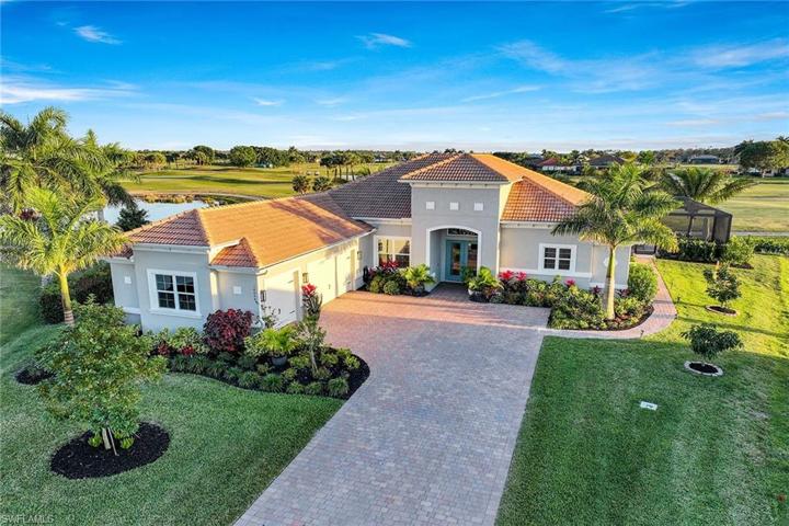 18024 Sandtrap DR, NAPLES FL 34114