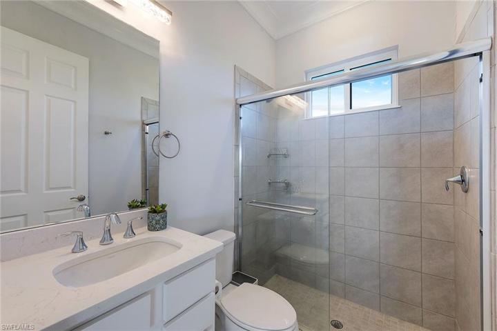 18024 Sandtrap DR, NAPLES FL 34114