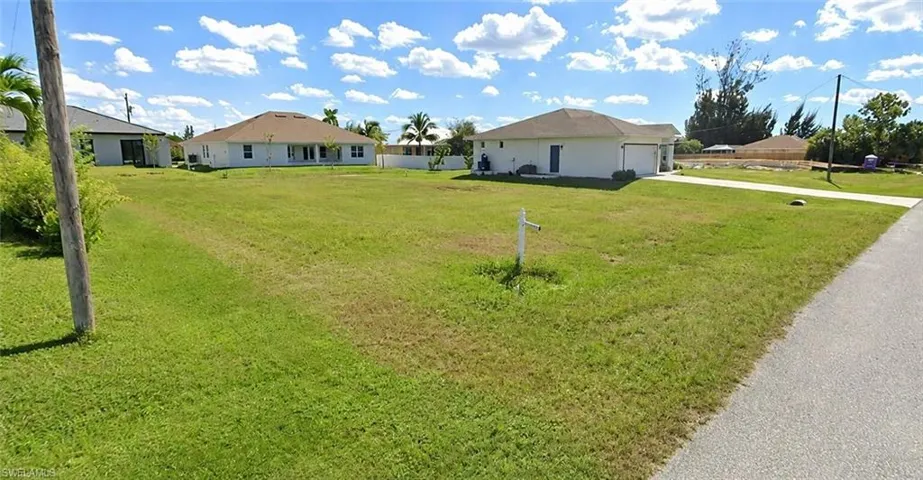 2333 Nw 36th Ave, Cape Coral, Florida 33993
