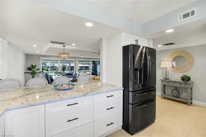 112  Penny  LN, Naples, FL 34112