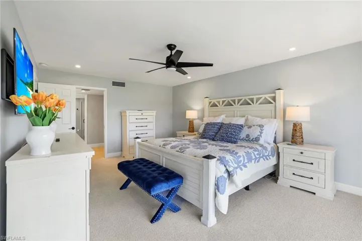 112  Penny  LN, Naples, FL 34112