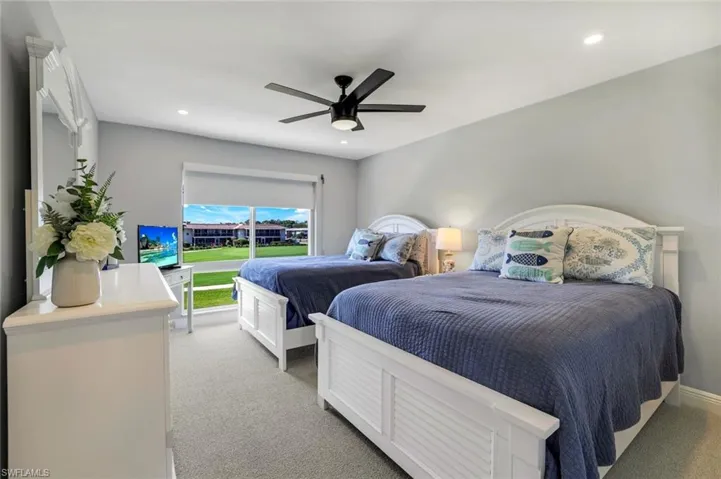 112  Penny  LN, Naples, FL 34112