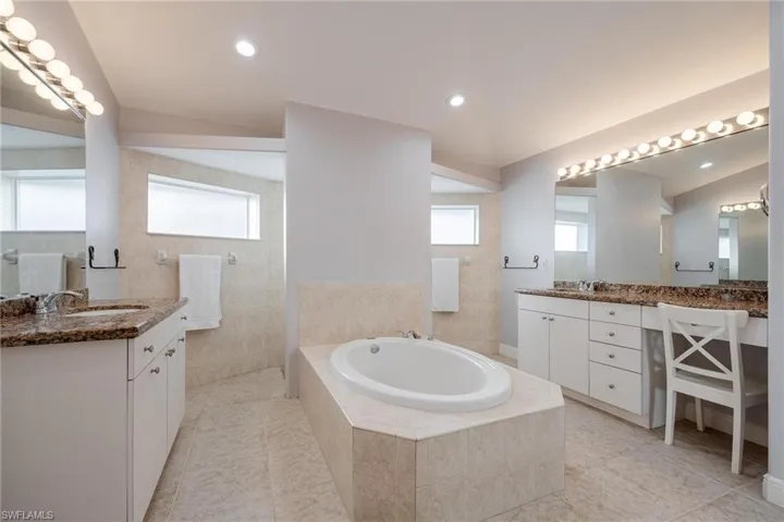 1223 NW 20th PL, CAPE CORAL FL 33993